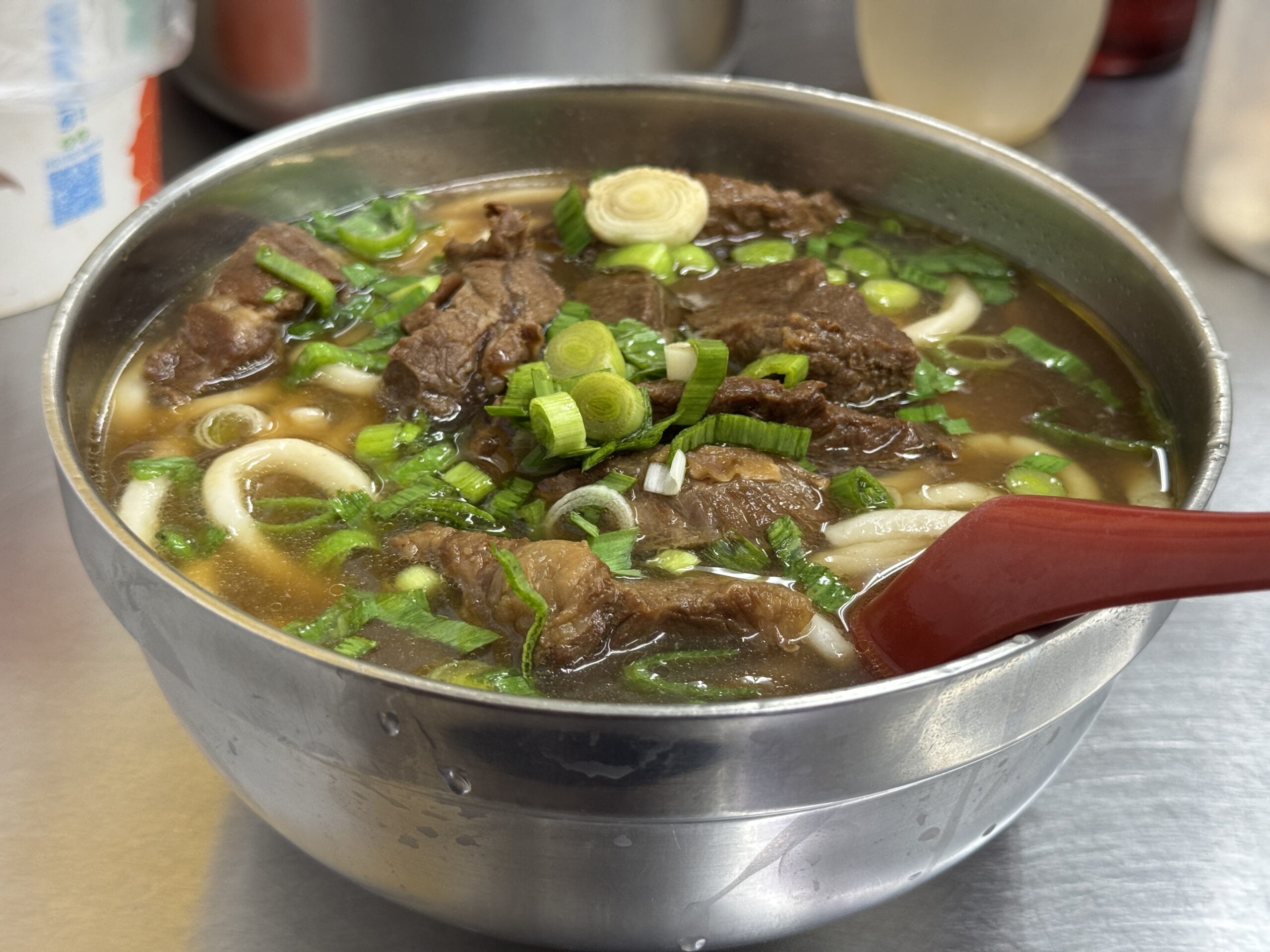 劉山東牛肉麺