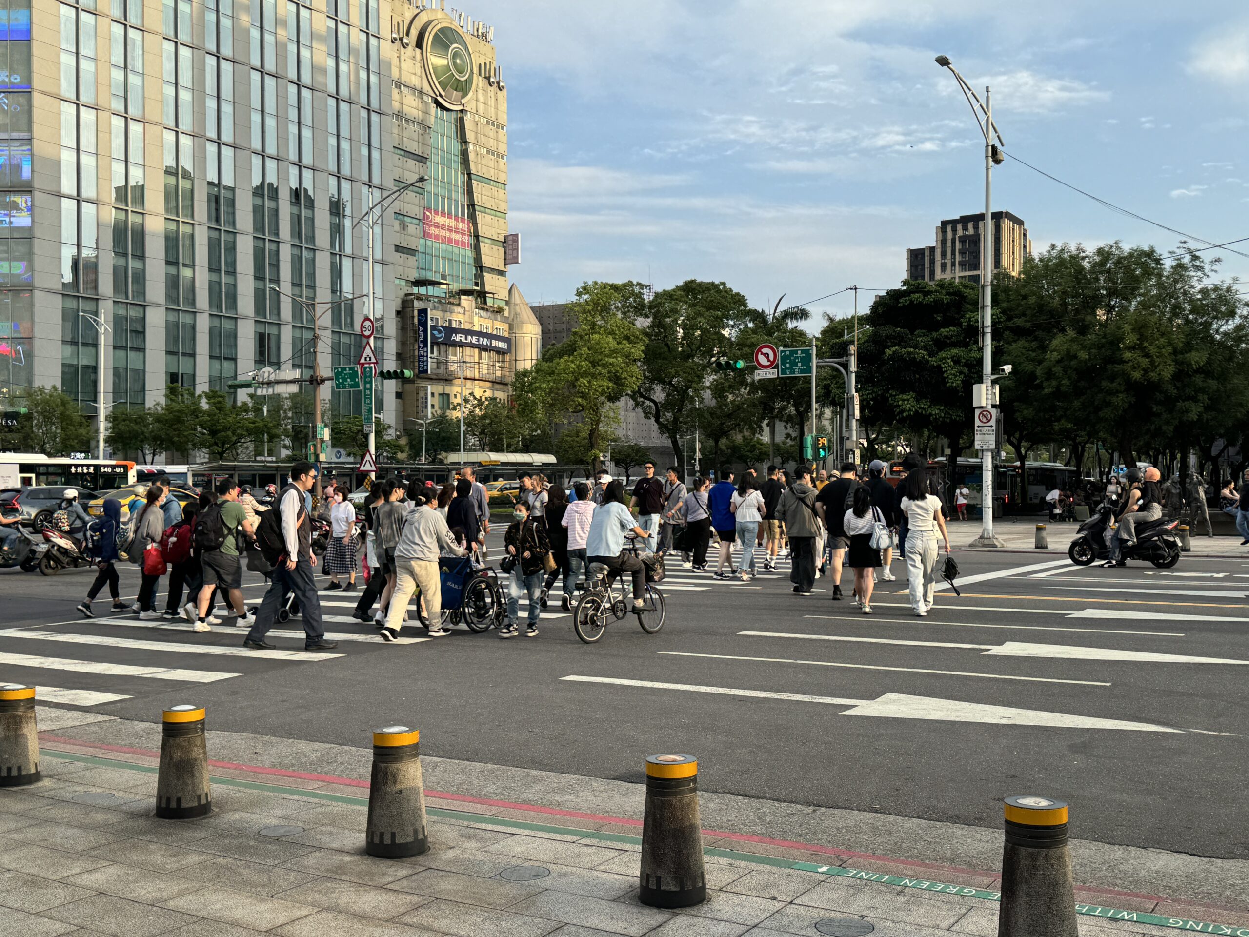 5月の西門