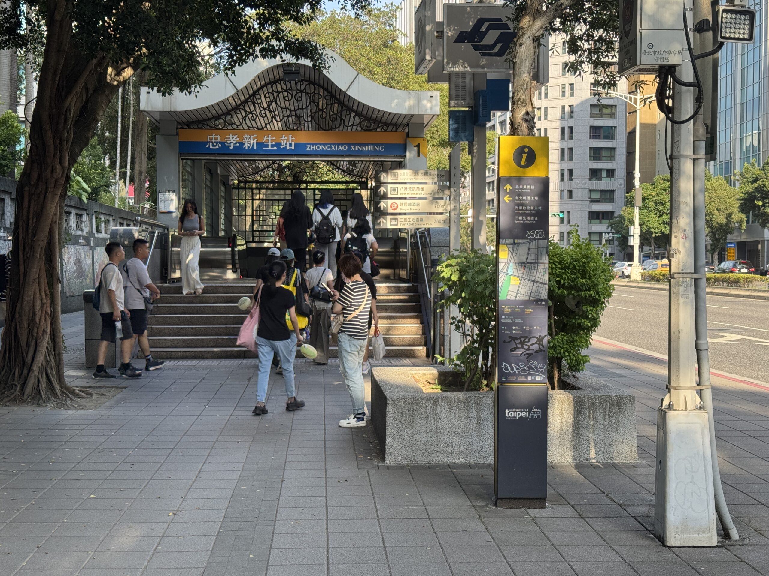 7月の忠孝新生駅