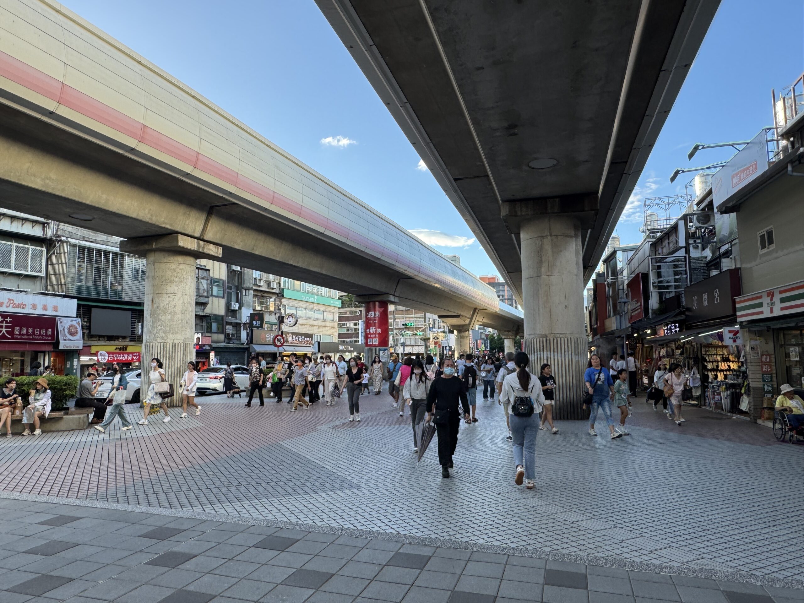 士林駅